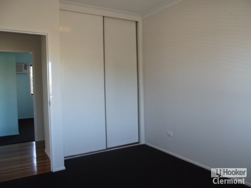 8 Athol Court, Clermont QLD 4721