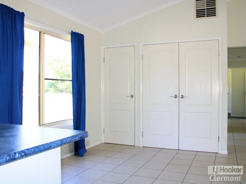 27 Blair Street, Clermont QLD 4721