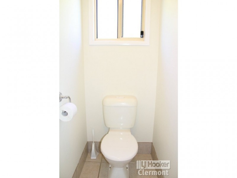 27 Blair Street, Clermont QLD 4721