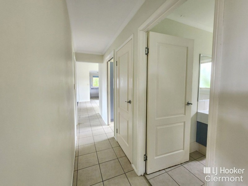27 Blair Street, Clermont QLD 4721