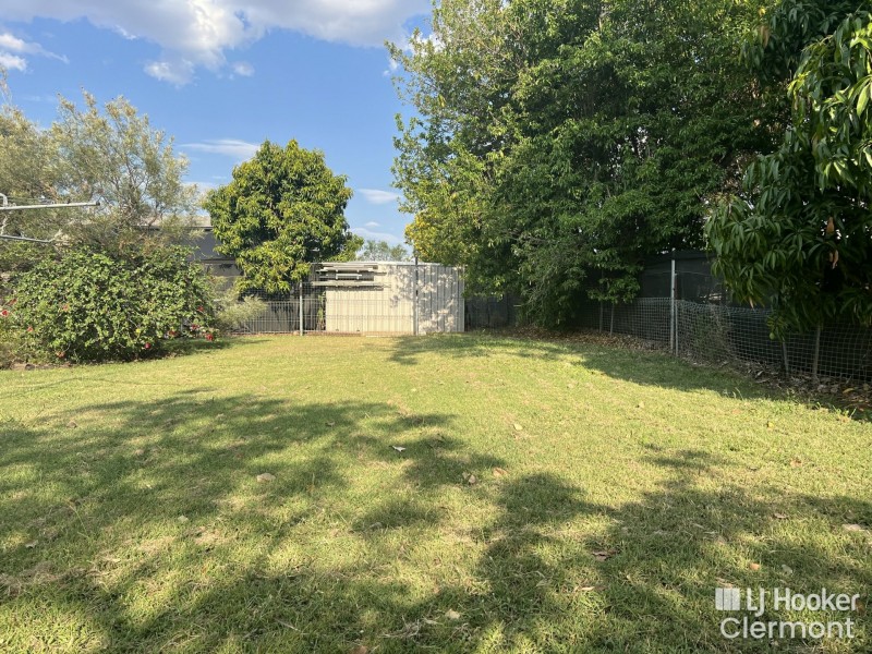 27 Blair Street, Clermont QLD 4721