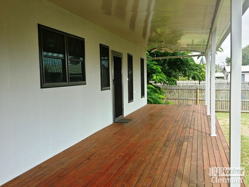 11 French Court, Clermont QLD 4721
