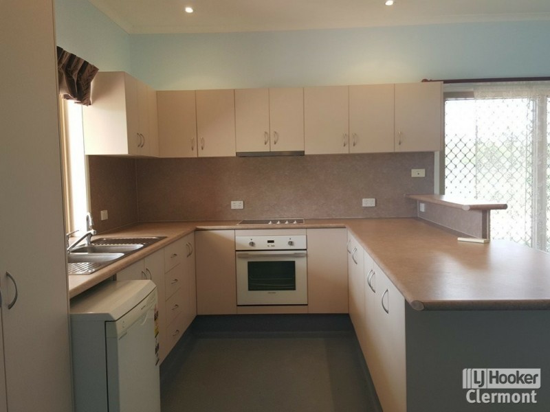 12 East Lane, Clermont QLD 4721