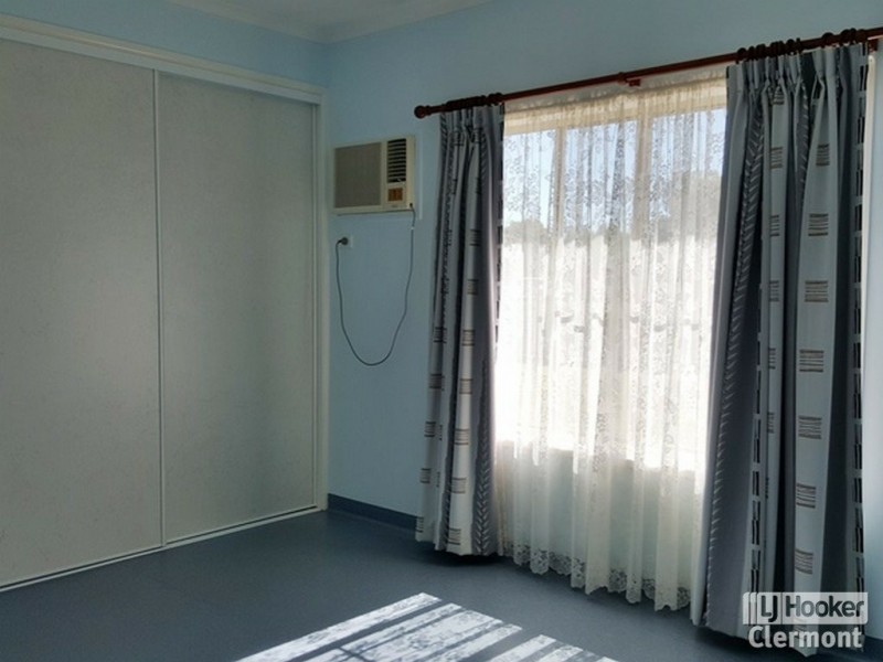 12 East Lane, Clermont QLD 4721