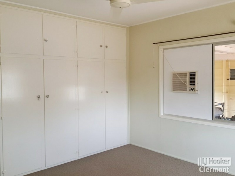 Unit 1/16 Kitchener Street, Clermont QLD 4721