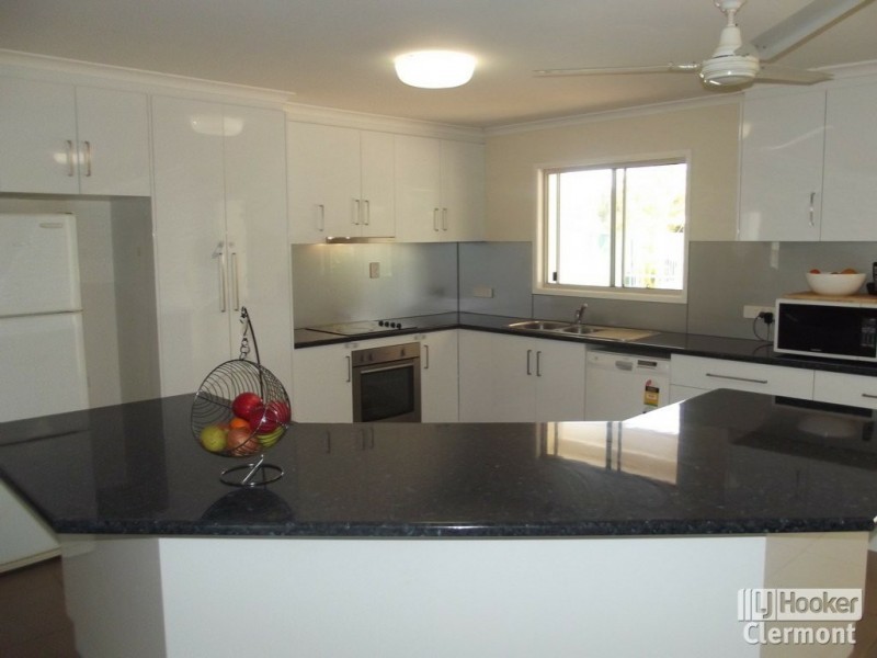 7 Jupiter Street, Clermont QLD 4721