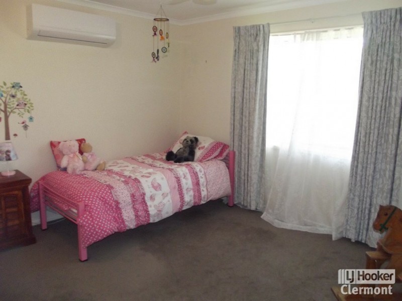 7 Jupiter Street, Clermont QLD 4721