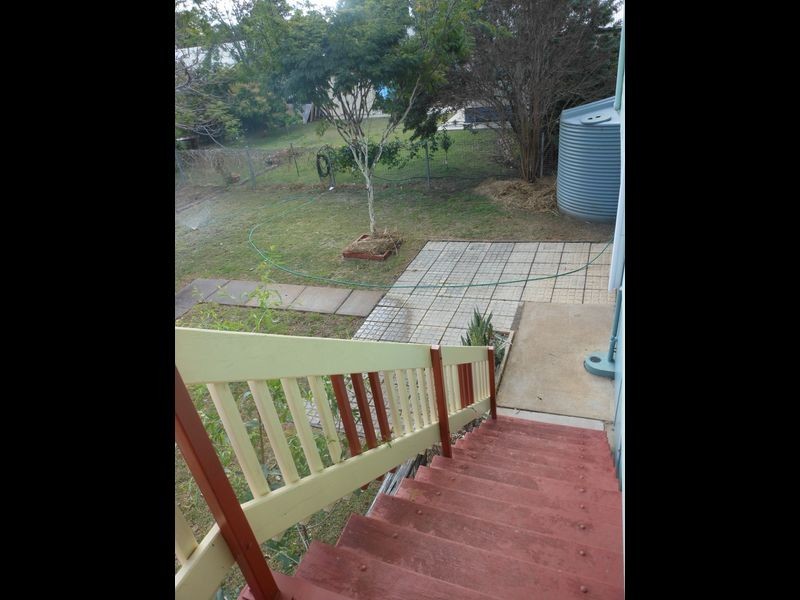 10 McLean Street, Capella QLD 4723