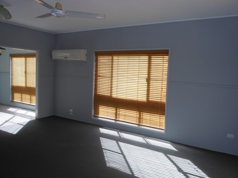 10 McLean Street, Capella QLD 4723