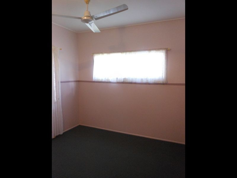 10 McLean Street, Capella QLD 4723