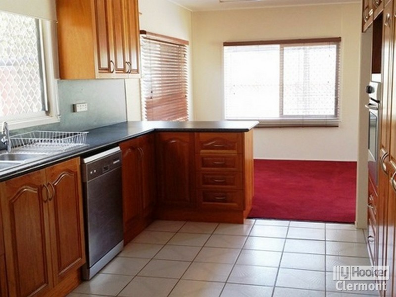 72 Capricorn Street, Clermont QLD 4721