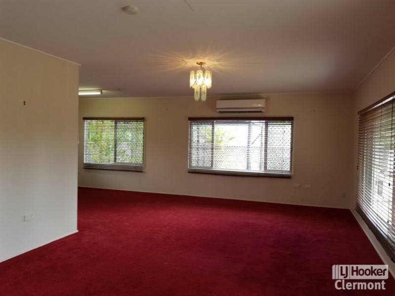 72 Capricorn Street, Clermont QLD 4721