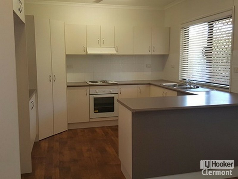 75 Daintree Street, Clermont QLD 4721
