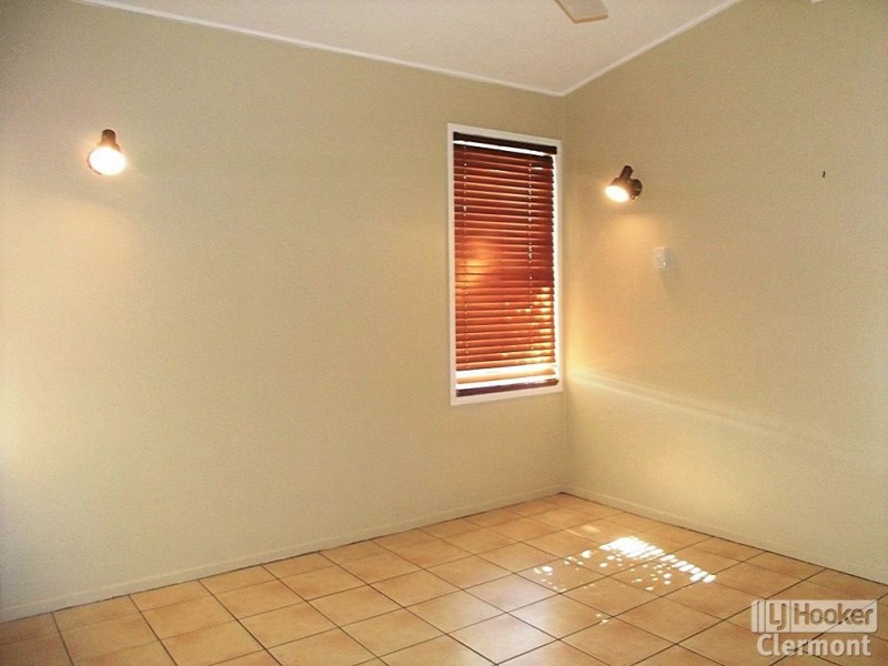 2 Daintree Street, Clermont QLD 4721