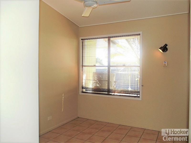 2 Daintree Street, Clermont QLD 4721