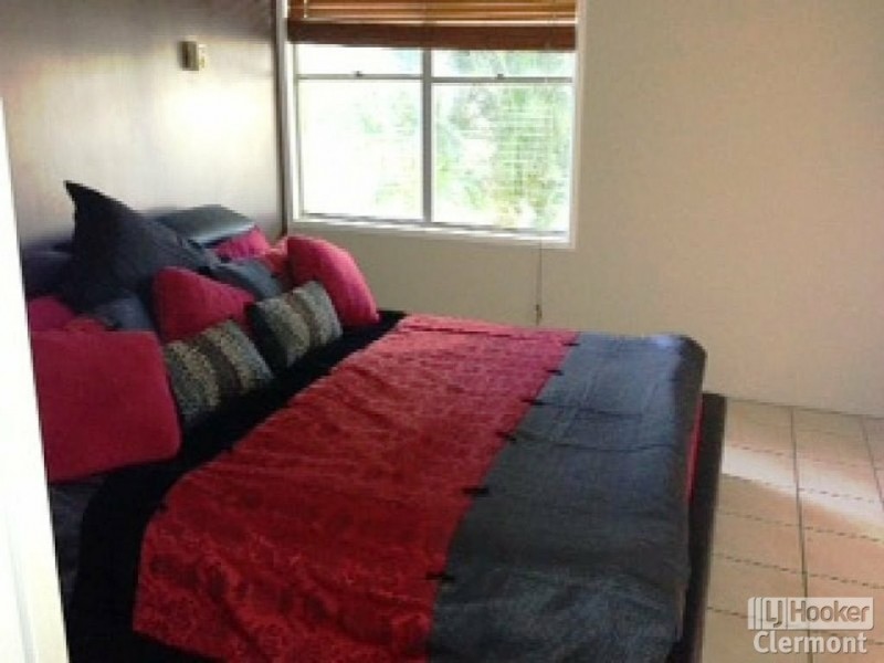 2 Daintree Street, Clermont QLD 4721