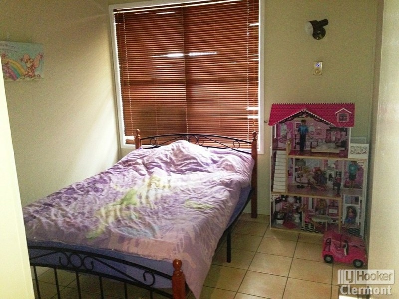 2 Daintree Street, Clermont QLD 4721