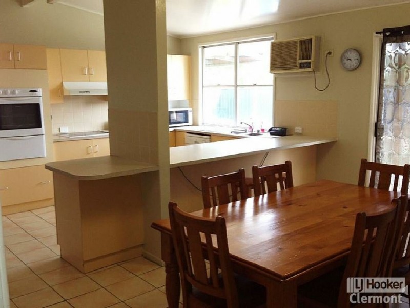 2 Daintree Street, Clermont QLD 4721