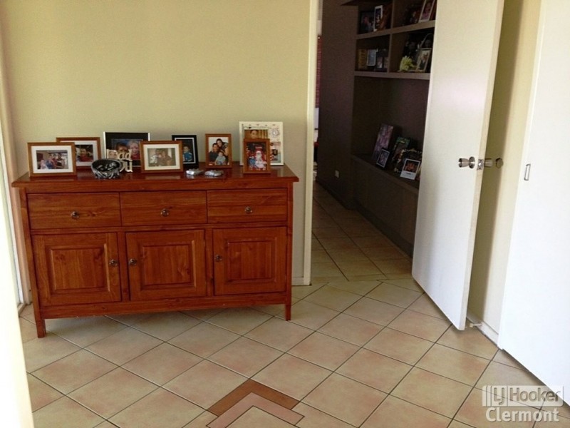 2 Daintree Street, Clermont QLD 4721