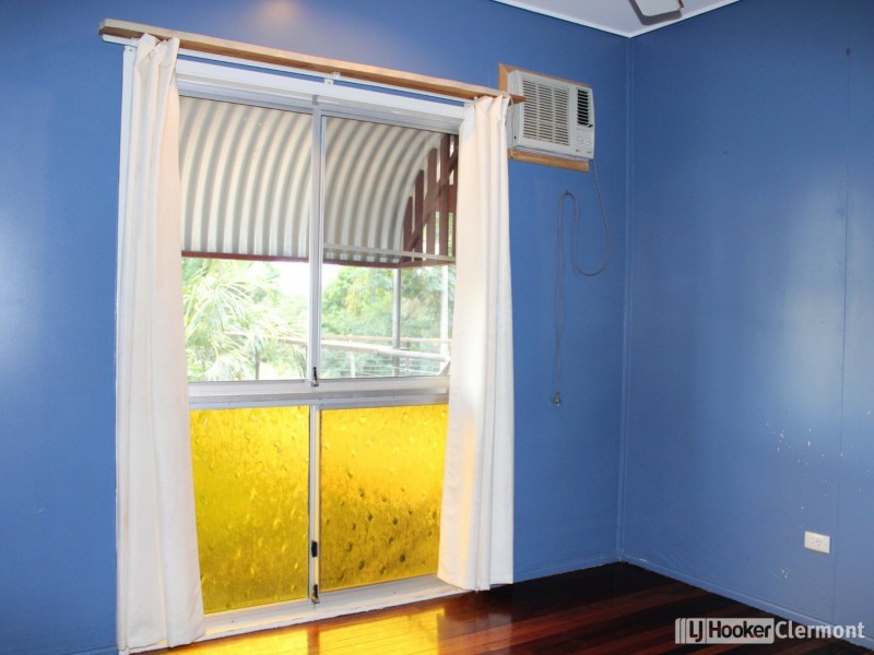 8 Kitchener Street, Clermont QLD 4721