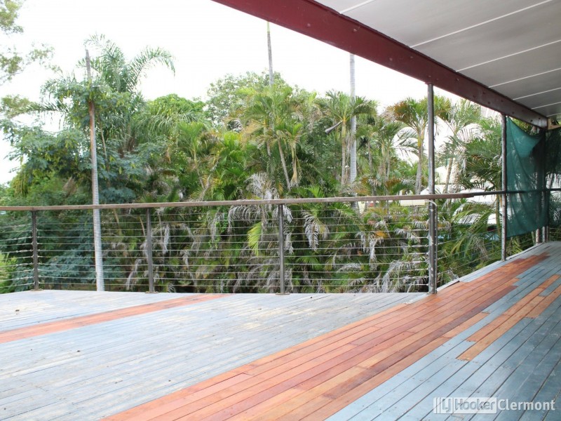 8 Kitchener Street, Clermont QLD 4721