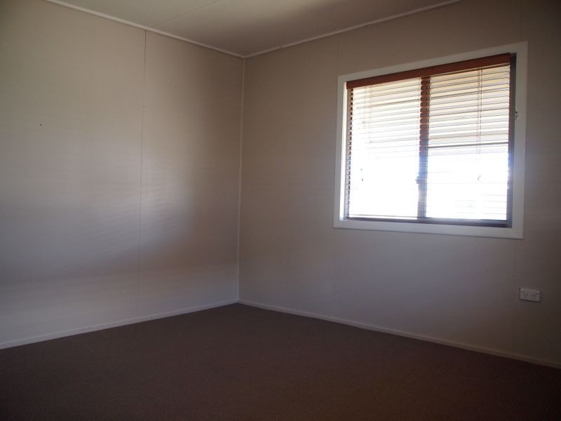 69 Box Street, Clermont QLD 4721