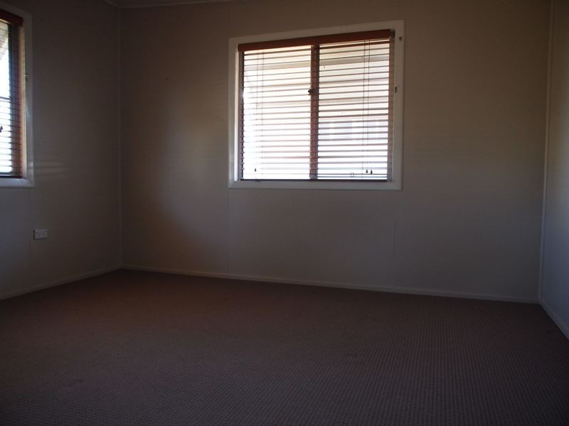 69 Box Street, Clermont QLD 4721