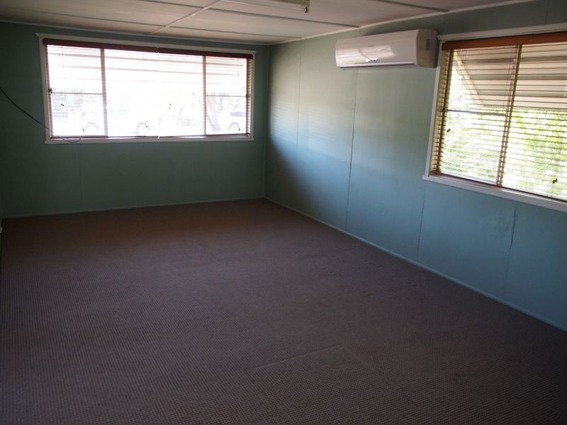 69 Box Street, Clermont QLD 4721