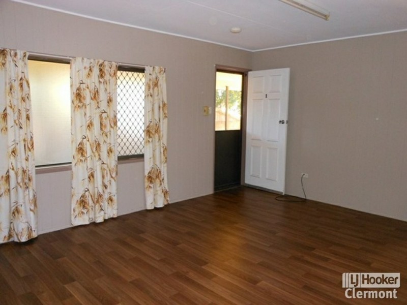 Unit 1/25 Monash Court, Clermont QLD 4721