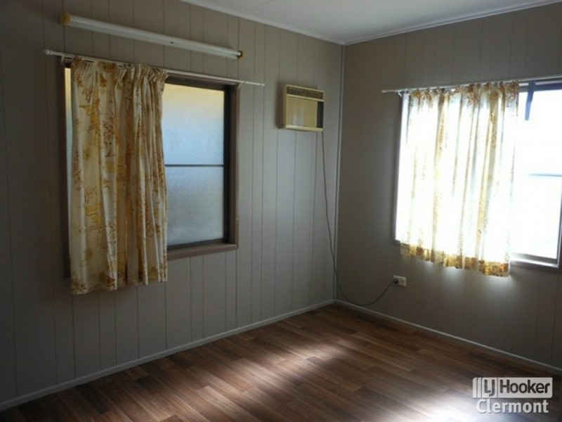 Unit 1/25 Monash Court, Clermont QLD 4721