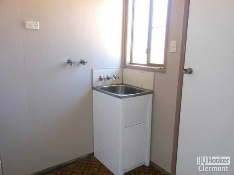 Unit 1/25 Monash Court, Clermont QLD 4721