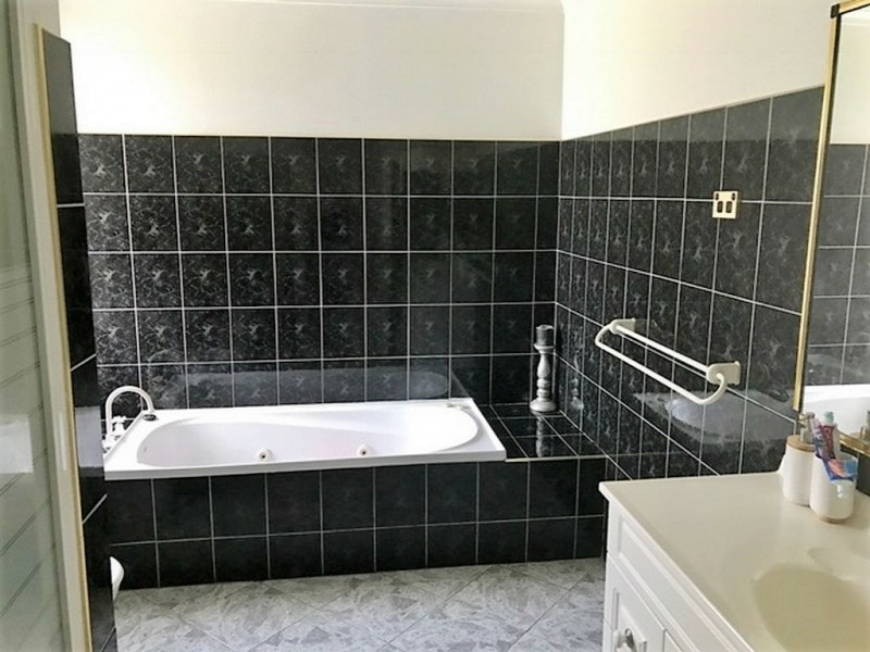 56 Capricorn Street, Clermont QLD 4721