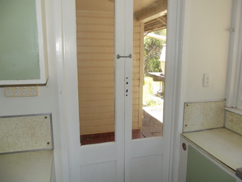 11 Beatty Street, Clermont QLD 4721