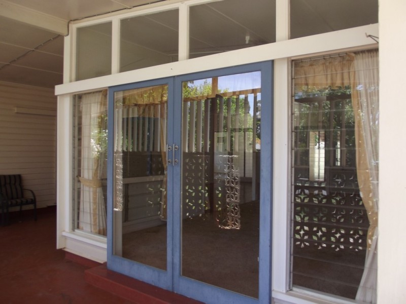 11 Beatty Street, Clermont QLD 4721