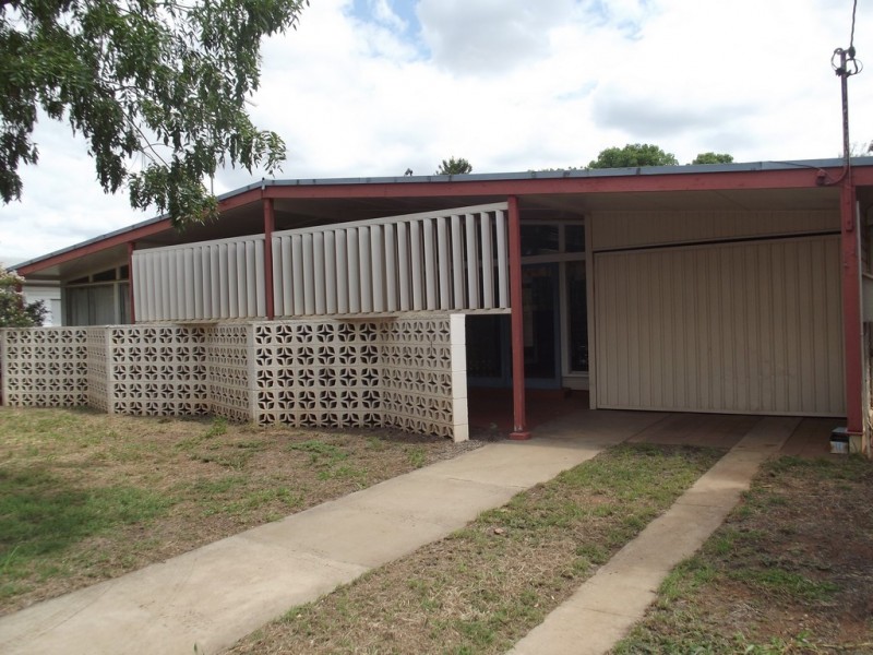 11 Beatty Street, Clermont QLD 4721