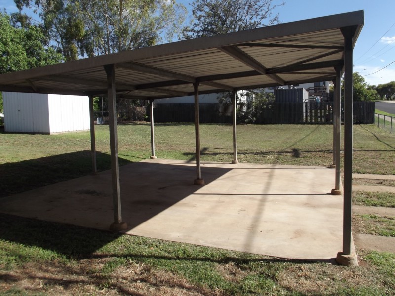 39 Beatty Street, Clermont QLD 4721