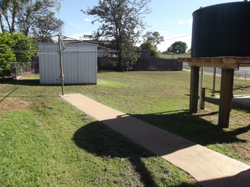 39 Beatty Street, Clermont QLD 4721