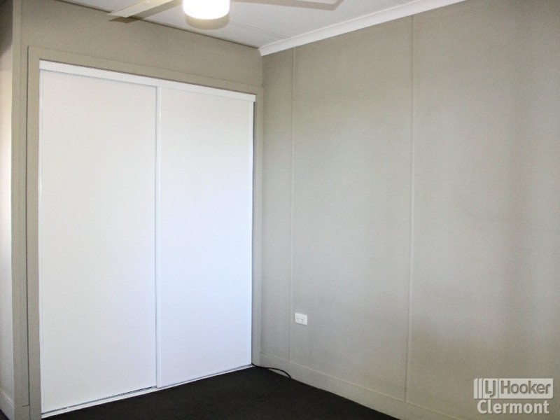 Unit 1/33 Tropic Street, Clermont QLD 4721