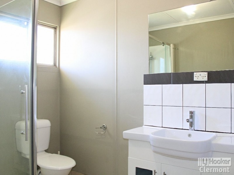 Unit 1/33 Tropic Street, Clermont QLD 4721