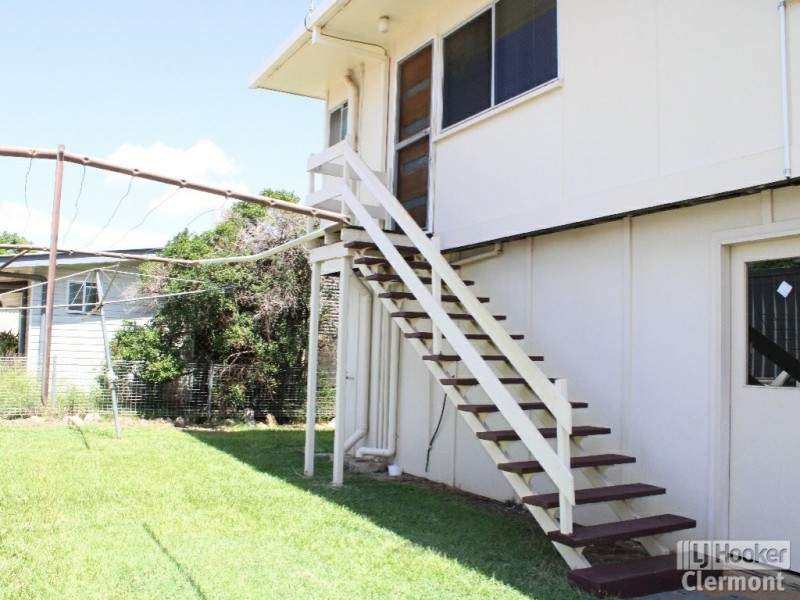 Unit 1/33 Tropic Street, Clermont QLD 4721