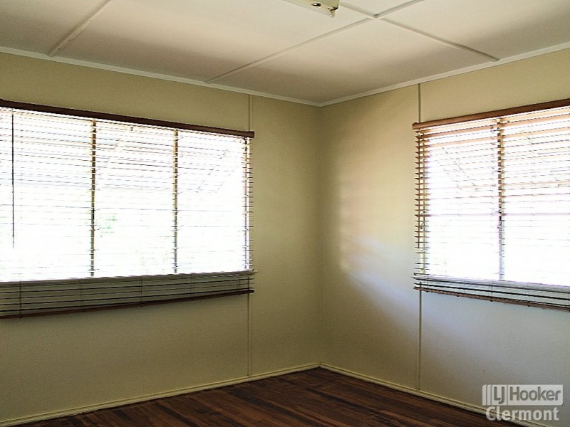 64 Daintree Street, Clermont QLD 4721