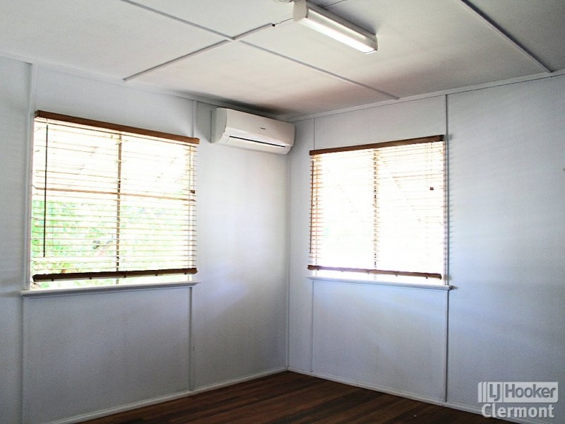 64 Daintree Street, Clermont QLD 4721