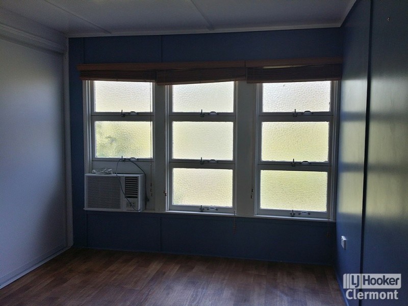 27 Haig Street, Clermont QLD 4721