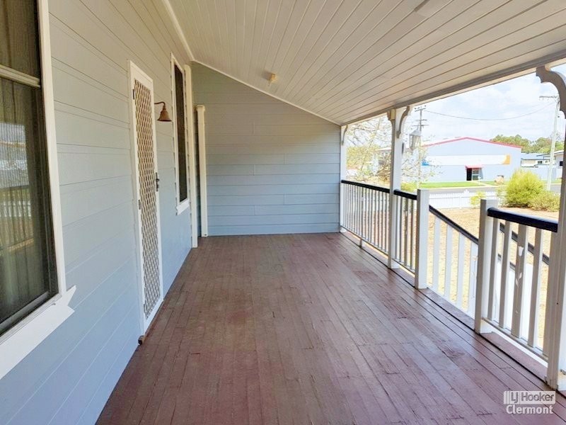 2 Sirius Street, Clermont QLD 4721