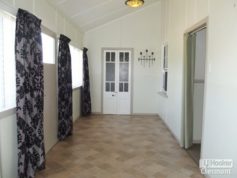 18 Sirius Street, Clermont QLD 4721