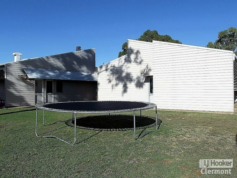 6 McDonald Flat Road, Clermont QLD 4721