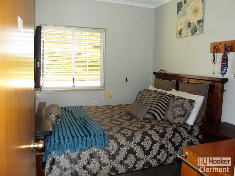 6 McDonald Flat Road, Clermont QLD 4721