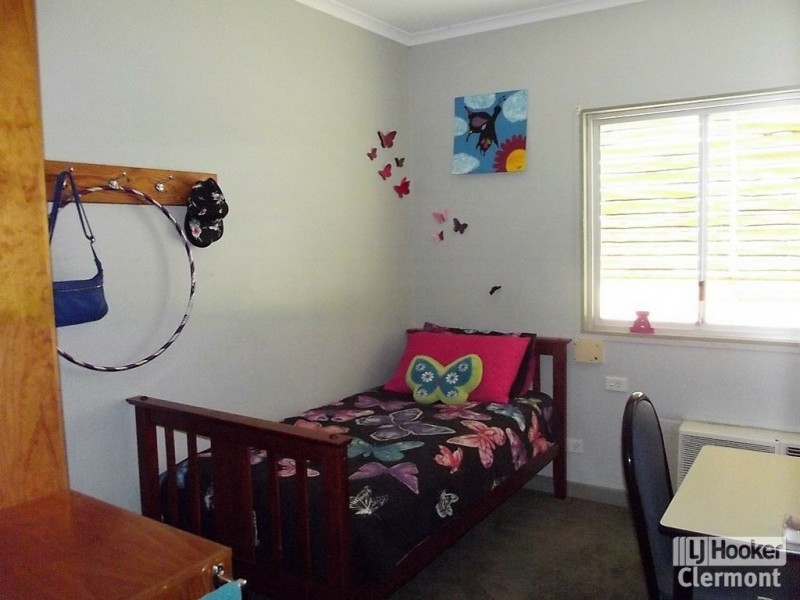 6 McDonald Flat Road, Clermont QLD 4721