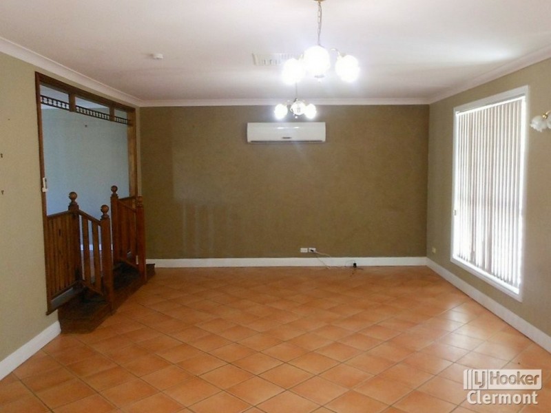 5 Herring Court, Clermont QLD 4721