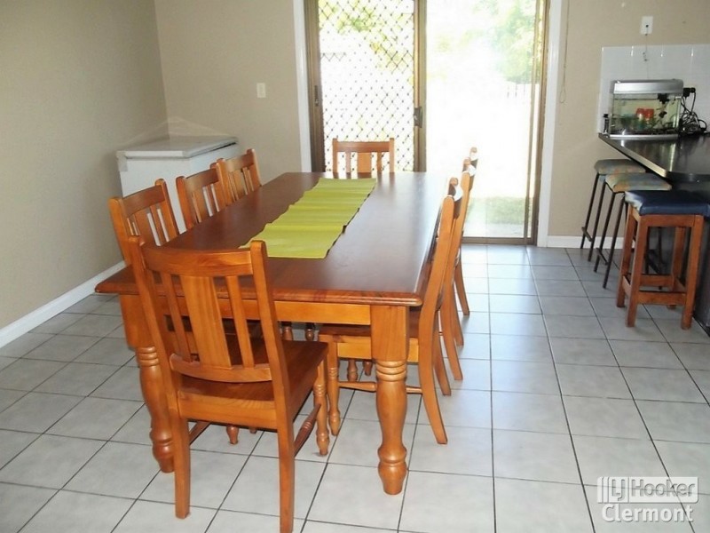 5 Herring Court, Clermont QLD 4721